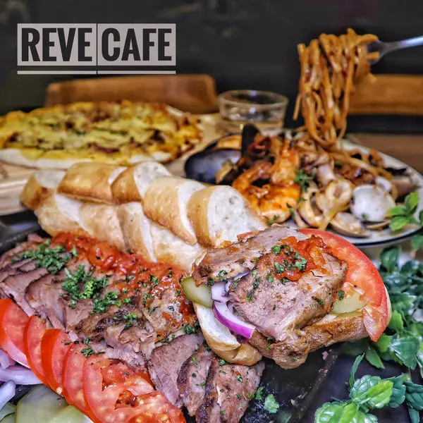 【台中x美食】RÊVE 黑浮咖啡。咖啡廳。早午餐。崇德路。披薩。義大利麵