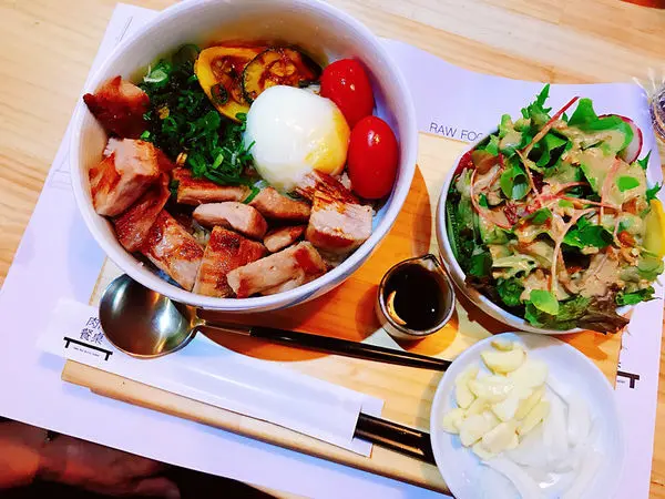 ||吃。花蓮|| 肉肉餐桌 牛排早午餐更超值