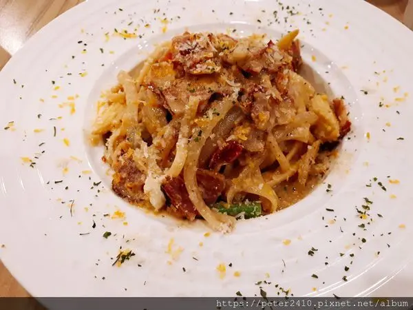 【基隆廟口】美有計畫Café｜網美必訪餐廳，創意麵食跟燉飯，鞦韆牆超好拍！