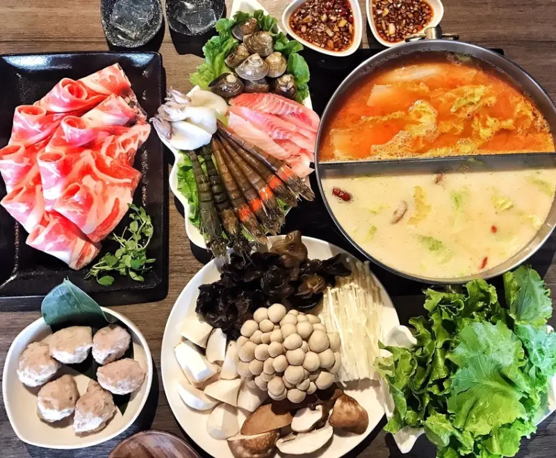 膠原蛋白鍋?!─洛神一賦，珍饈盡在此宴─【美食】洛白宴精緻鍋物─台北士林天母─好吃火鍋推薦