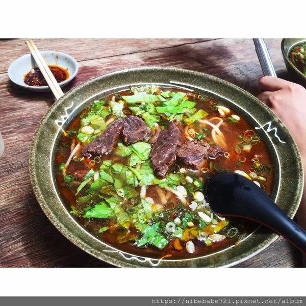 [屏東恆春] 十碗麵之家 隱藏版美食 重口味玩家首選牛肉麵 附上隱藏吃法-芮妮 妮爺NiBe食旅日常