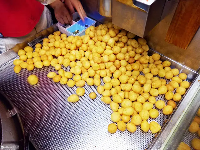 【高雄左營】阿椪的店 白糖粿 QQ蛋 | 媲美逢甲溫家 硬脆軟Q地瓜球 讓你吃完一包再買一包
