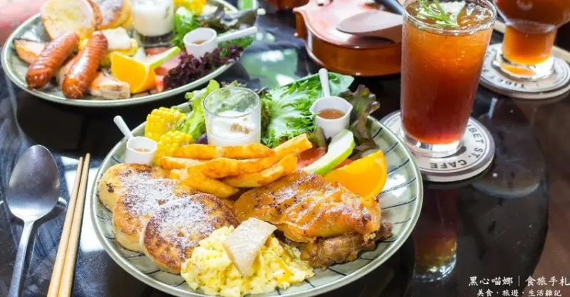 台南北區︱堤貝街咖啡&彩色菠菠台南館　路倒翻肚親人店貓、深巷老屋裡的豐富早午餐！！