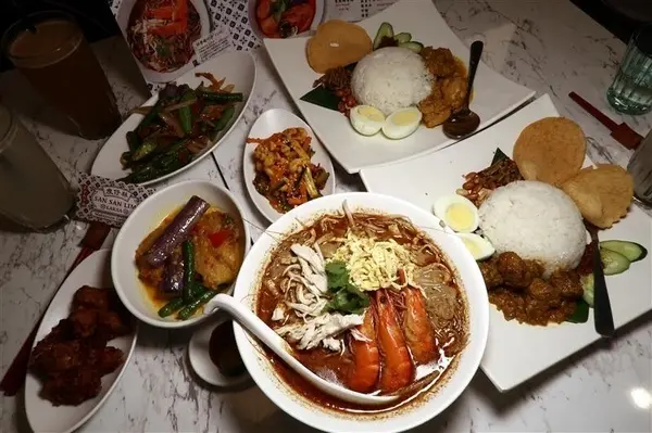  瘦仔林叻沙 來自馬來西亞道地砂勞越叻沙        
      