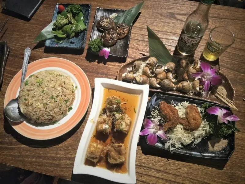 捷運新埔站燒烤美食推薦"新の埔居酒屋"好吃平價居酒屋/日式串燒料理與烤物/深夜不可或缺的療癒心靈美食!!