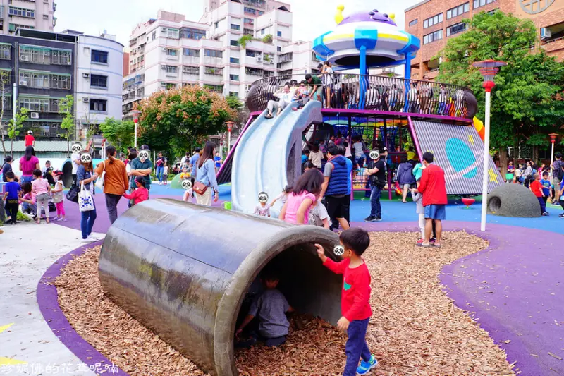 【新北-樹林區】東昇公園星際探險主題兒童遊戲場