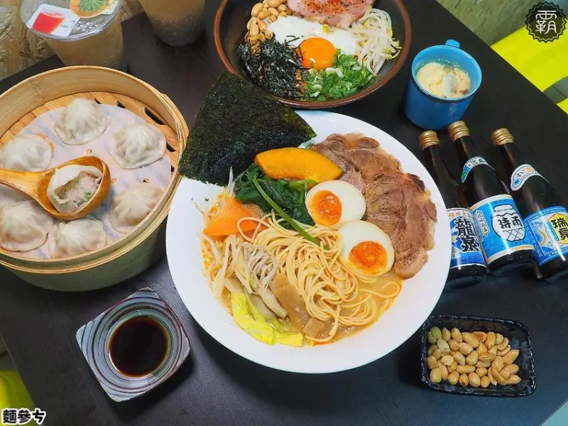 逢甲知名日本乾拌麵，麵參ㄘ新店面！魂蛋麵脆彈麵體，越拌越香！