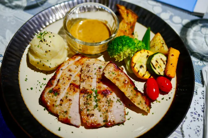 台北市大安區美食：Emmaus以馬忤斯美味關係廚房，全食物概念餐廳