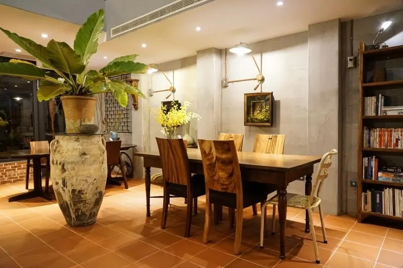 跳躍的宅男 - [花蓮美食]靜謐典雅的空間有著以往古典風采 美食與品味生活-好禮生活設計館