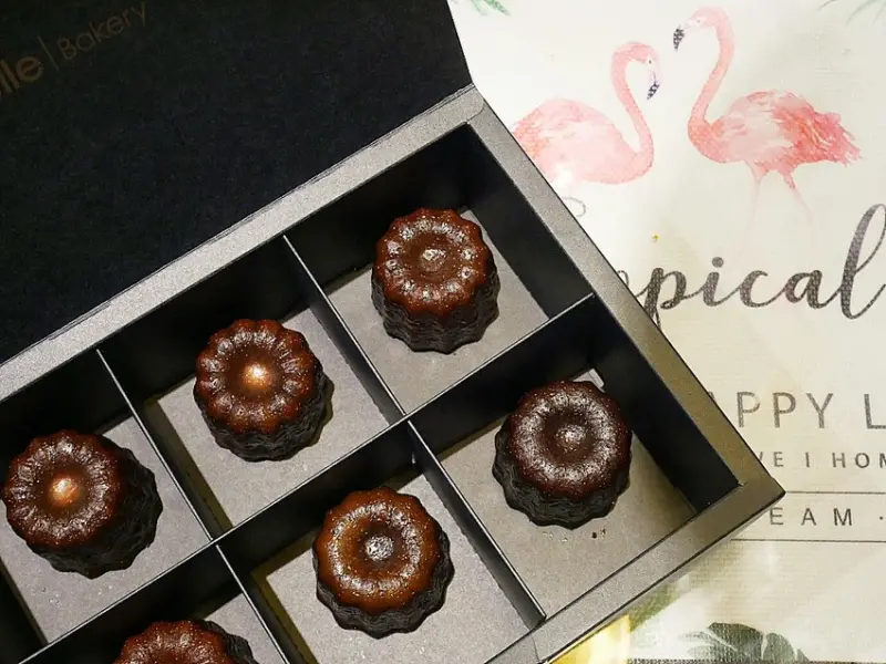 Delle bakery 德麗烘焙坊-金典綠園道第六市場  每日現烤可麗露  高貴不貴的平價好味道  送禮自用兩相宜              