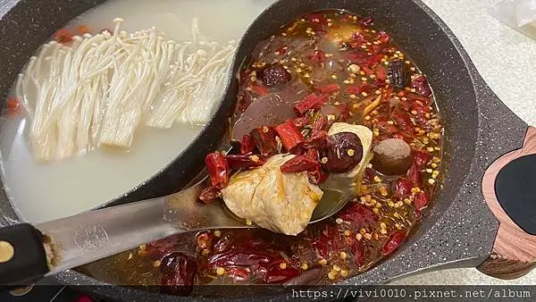 防疫優惠/外帶套餐/小蒙牛頂級麻辣養生鍋，外帶套餐通通打五折六人份只要NT$789