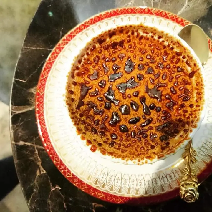 🔸Needle🔸白天是咖啡館，夜晚是小酒館！