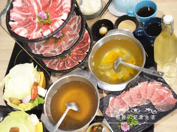 【新竹東區】湯作鍋物，堅持食材新鮮原味，每日鮮熬湯鍋，遠東巨城附近的......