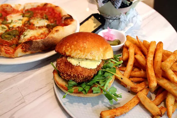 【台北市】捷運昆陽站美食/法國藍帶主廚歐法早午餐/手做溫度美食-Àdemain Cafe  明天見咖啡