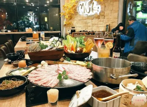 [食記/嘉義] MUKI木吉涮涮鍋│料理初心的風貌，六小時煲燉十幾種時蔬湯頭，全台精選食材滿滿細節與用心