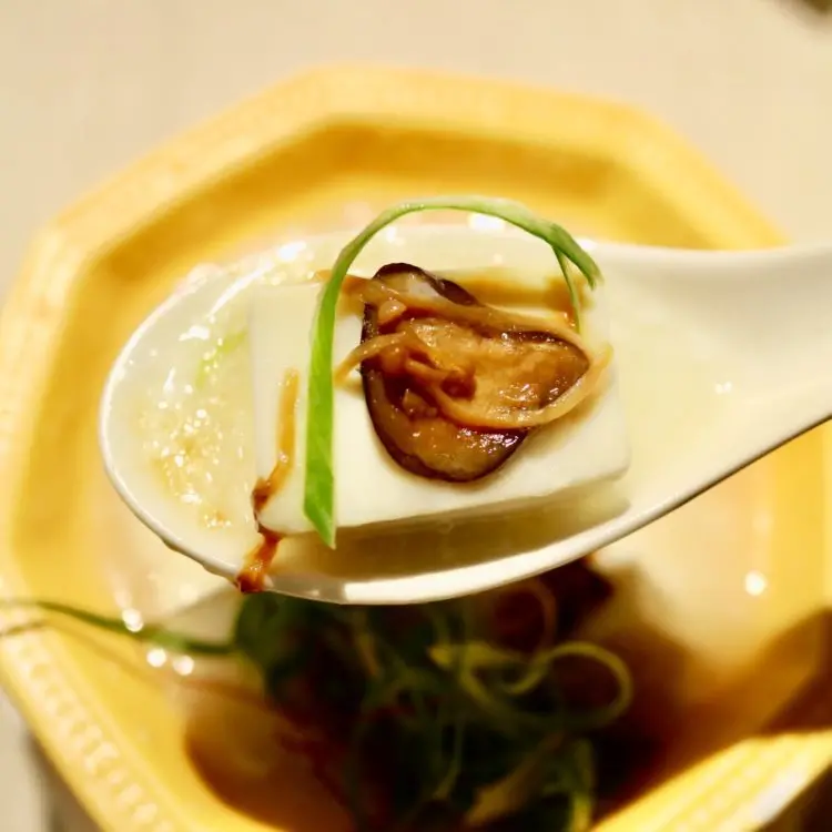 【金品茶語 King Ping Chayu】經典高山茶配上新式口味的小籠包，體驗台灣新式茶文化-中山美食餐廳推薦 - 邦妮2兔