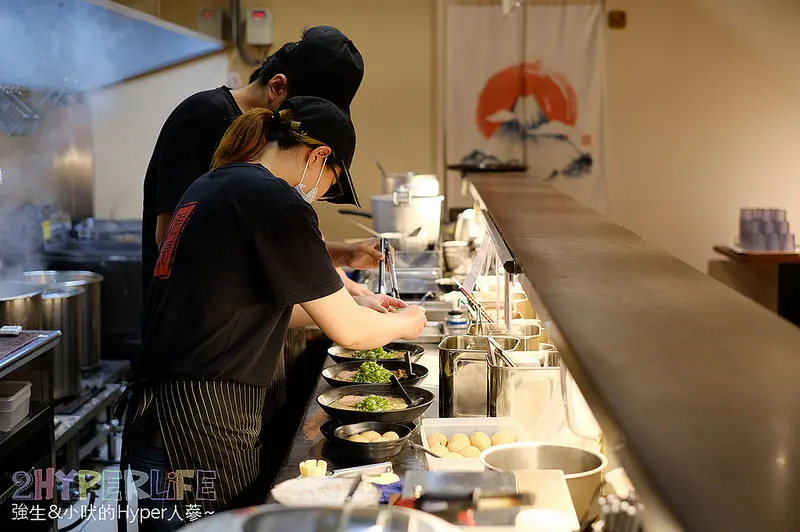 佐原拉麵|台中北區拉麵吃哪間？不到200就吃飽！新品鹽味湯頭濃厚喝起來卻又清爽，讓人著迷耶~ @強生與小吠的Hyper人蔘~