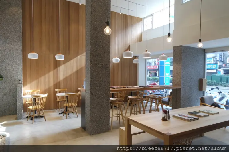 REEDS coffee & bakery｜ 美味與美感空間【台北市】