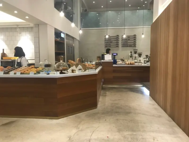 【台北 內湖】Reeds Cafe每日限量手工甜點麵包 肉桂捲愛好者絕對不能錯過！