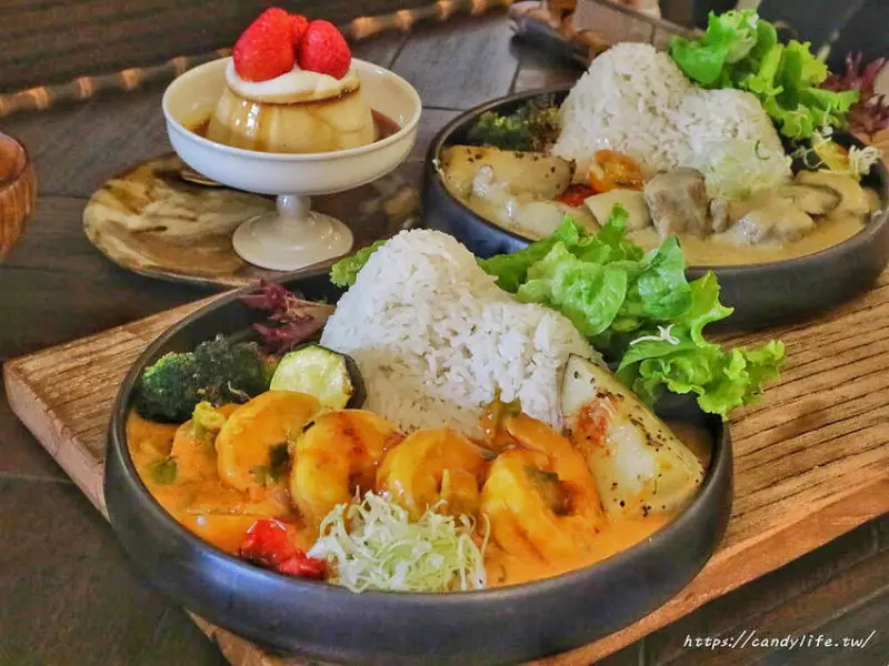 山色 Shānsè│隱身在住宅區的特色泰式咖哩飯，價格不便宜，小山丘造型超吸睛！