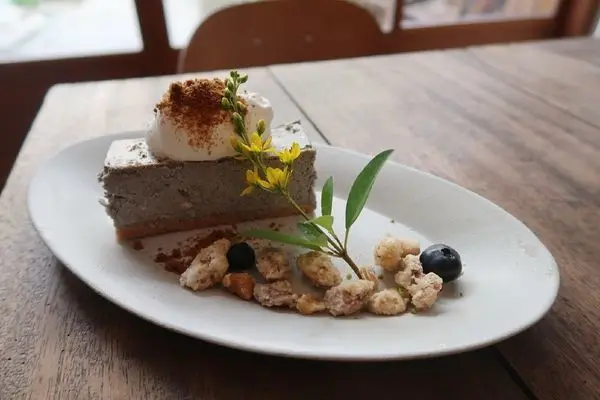 【食紀】嘉義網美咖啡－霜空珈琲（國華街／文青下午茶／菜單／價目）