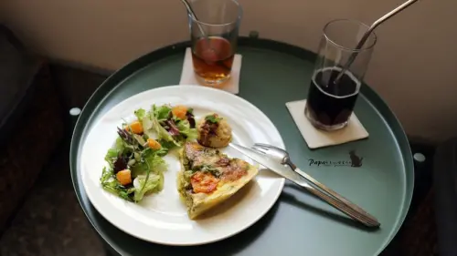 台中西區 ｜ 蔬食 Smooth Eatery 時沐 -審計新村2樓上的鹹派店！遇見桂綸鎂款的老闆 