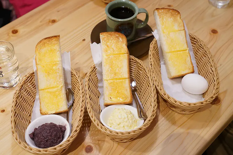 【內湖美食】Komedas Coffee ｜客美多咖啡｜內湖早餐｜コメダ咖啡所｜