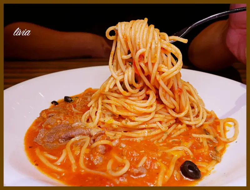 【台北信義區餐廳】捷運市政府站 洋城義大利餐廳-誠品信義店 義大利麵推薦│101景觀餐廳│信義區義大利麵│文青風餐廳 ❤跟著Livia享受人生❤