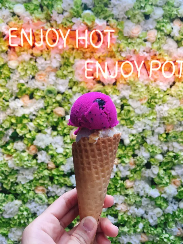 《高雄❤️左營》饗麻饗辣(明誠旗艦店)絕對餓不到你，整個CP值也太高了吧！（高雄美食、火鍋、火鍋吃到飽、麻辣鍋、麻辣鍋吃到飽、吃到飽、高雄旅遊）