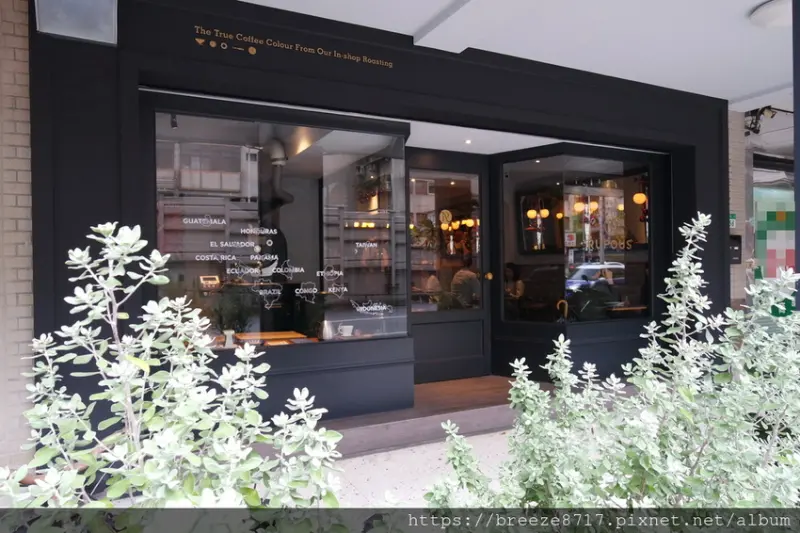 RUFOUS COFFEE ROASTERS  2店｜沉穩簡練風格咖啡館【台北市】