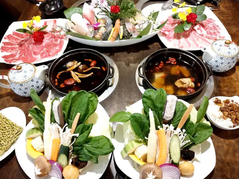 「新莊有機鍋物推薦」有機健康美味的【喜園涮涮鍋-新莊總店】處處可見店家的用心，讓人吃得安心放心！ #有機最高五星認證餐廳