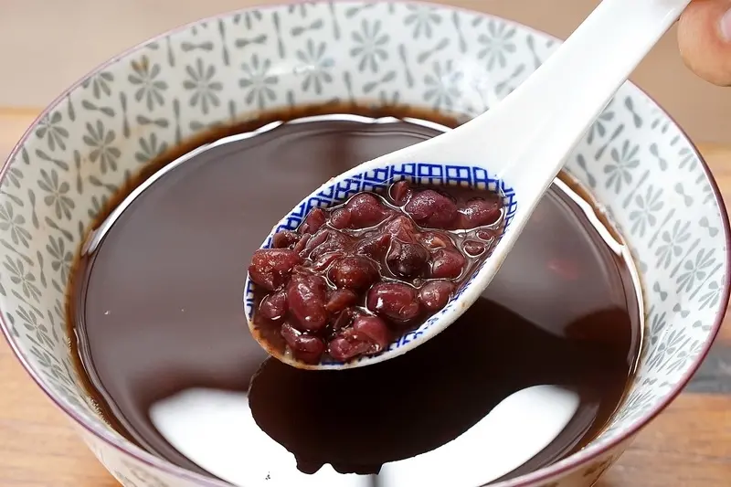 跳躍的宅男 - [花蓮市]1~10訪味本物原味飲品-柴燒紅豆湯超級好喝，選用安全農法種植紅豆，花生糙米漿好喝濃郁又沒怪味，豆漿口感超厲害、柴燒仙草茶原來是這樣的好味道，這家店完全打到我的味蕾，菜單全制