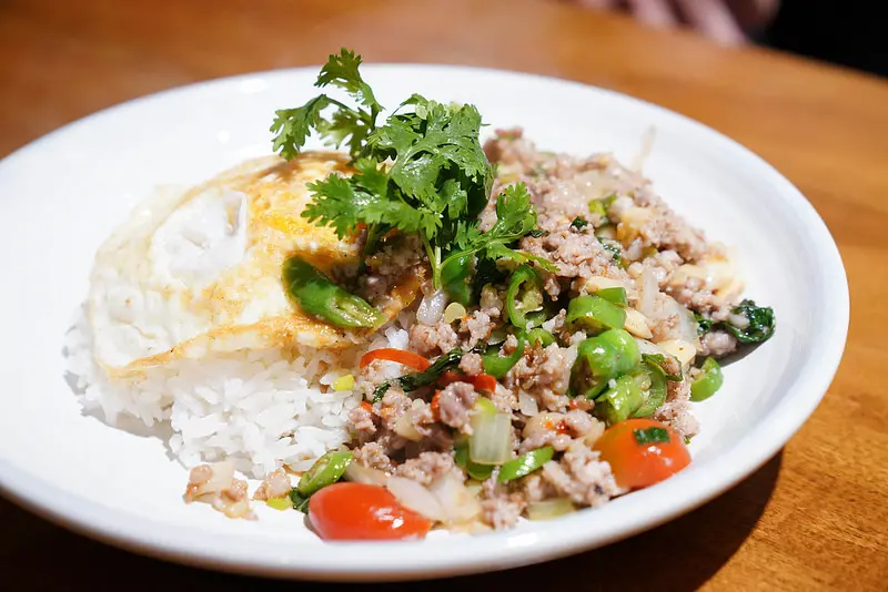 【新竹美食】泰泰 Thai Thai｜新竹小吃｜新竹巨城｜新竹泰式料理｜