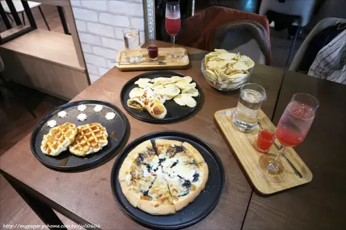 【品牌空間BrandSpace】新銳咖啡餐飲&嚴選台灣在地品牌~複合式餐廳虛實整合 打造悠閒愜意的午後時光