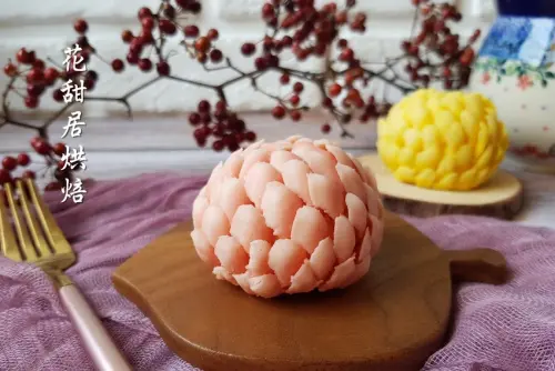 送禮送到心坎裡 面子與裡子兼具的夢幻甜點!!! La Vie Douce Cafe - 花甜居烘焙 花甜冰雪菓子 流沙奶黃酥