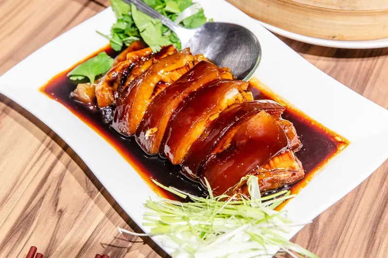 【台北捷運美食】【公館站美食】曉鹿鳴樓.江浙名廚范添美的極品東坡肉