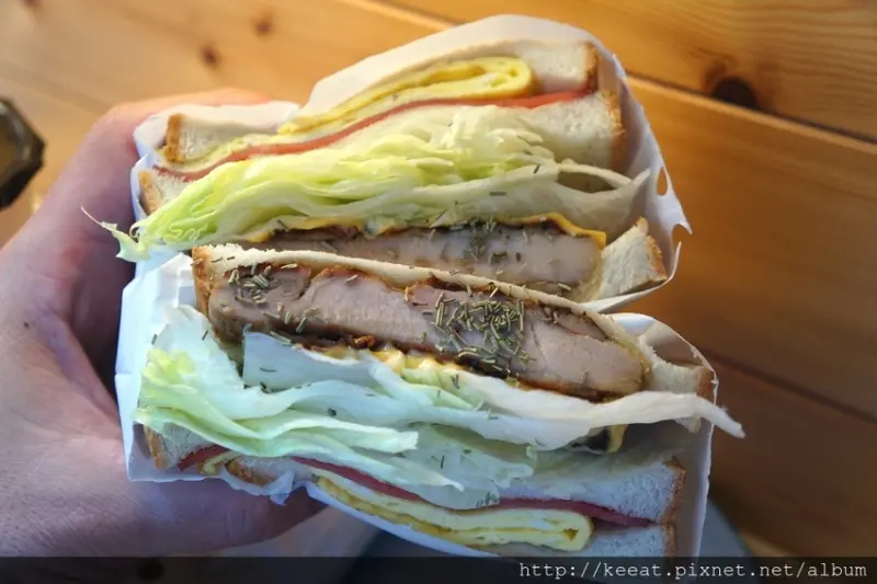 (新開店)來自南港的知名三明治 厚雞三明治不錯吃哦-小內湖懶人私廚@捷運內湖站@金龍路