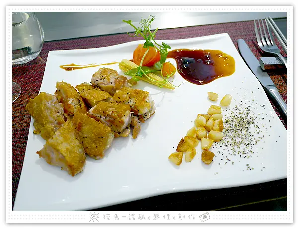 [台南食記] 真炙鐵板料理~近赤崁樓！海陸套餐之琳瑯滿目12種品項驚豔上桌！鴨肝蒸蛋、鐵板炒飯還有舒芙蕾！