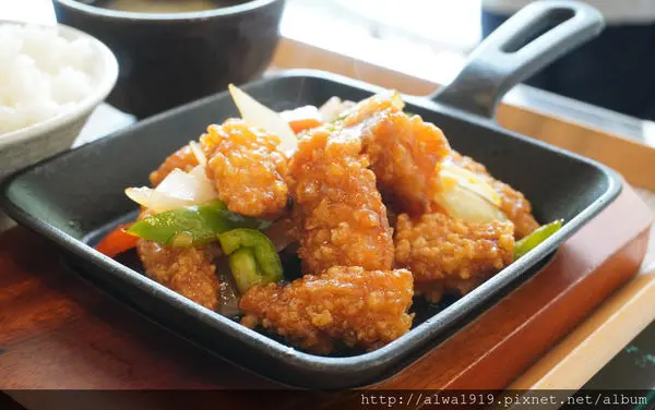 【竹北美食週記】光聆廚房，採用尖石鄉的原始部落食材！泰雅族馬告風味鍋、特色鐵板餐。親子友善餐廳