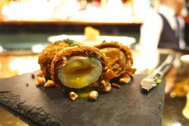 [忠孝敦化] 墨子 I Mozi，藏身英倫理髮廳後的質感酒吧！  bar 菜單 價位 餐酒館