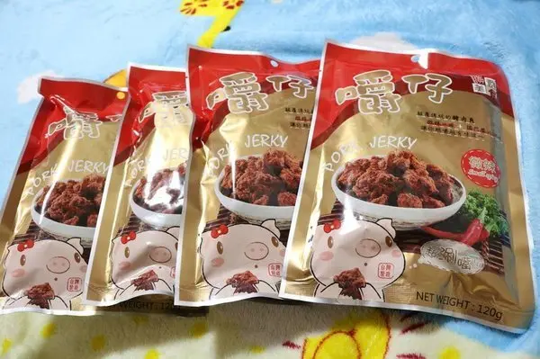 年節伴手禮.團購肉乾推薦~全台獨家勝群美食/嚼仔-豬肉角!        
      