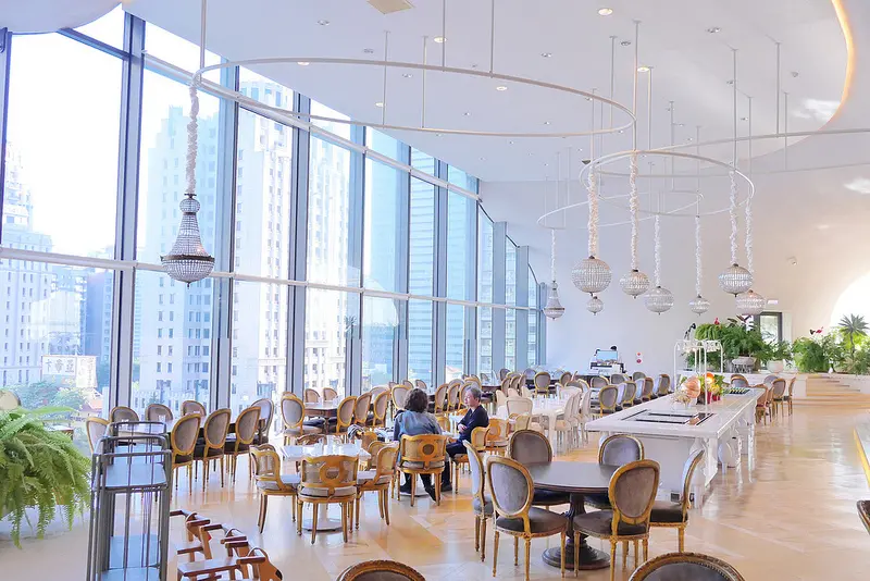 台中_好樣VVG Food Play：隱藏台中歌劇院最浪漫約會餐廳！藝術美學✕季節料理套餐鳥瞰七期綠園道城市風景 豪華八道菜色繽紛豐盛上桌！