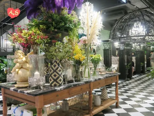 桃園 藝文特區 Thai J 泰式料理(桃園南平店)~網美必來，華麗的星光大道