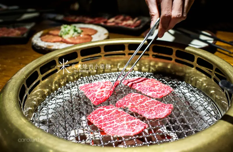 米炭火燒肉小酒館 - cp值超高的燒烤串燒店 - 卡琳。摸魚兒趣