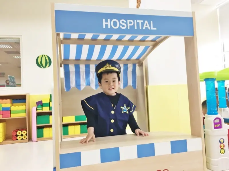 【旅遊】坪林親子館|嚕嚕車模擬車道、感統體能、創意積木、益智玩具和閱讀區，每月還有繪本故事與免費手作活動可報名參加，雨天和躲太陽室內親子景點推薦(可先網路預約報名入場喔)