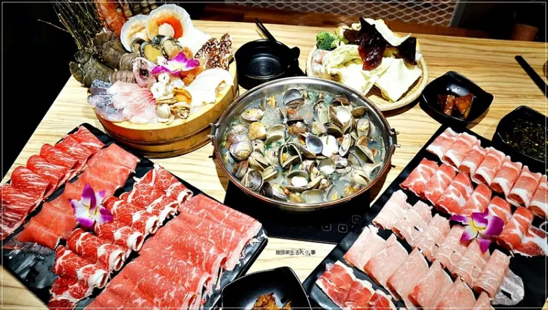 【台北美食】火鍋殿／忠孝敦化站～不用飛澳門就有滿滿蛤蜊卜卜鍋可以嚐鮮，海鮮、肉類、啤酒、冰淇淋、飲料，隨你吃到飽