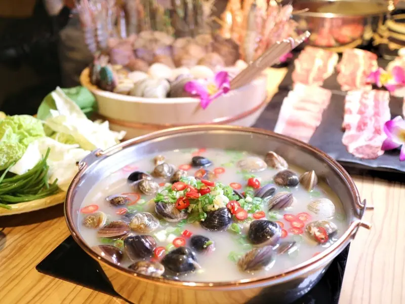  【火鍋吃到飽】火鍋殿，海鮮和牛強中強，不敢蝦信這真的是吃到飽