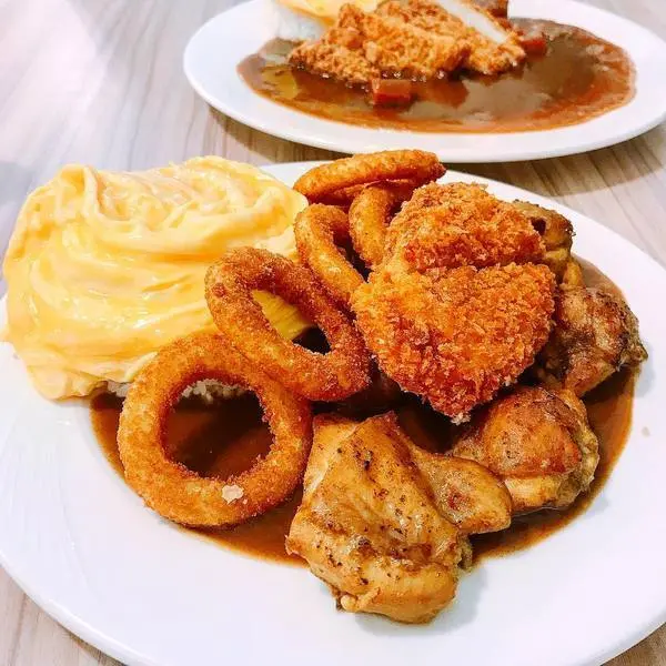 新竹美食｜小海亭咖喱廚房 x 隱身新手村巷弄內高cp值自選組合咖哩飯