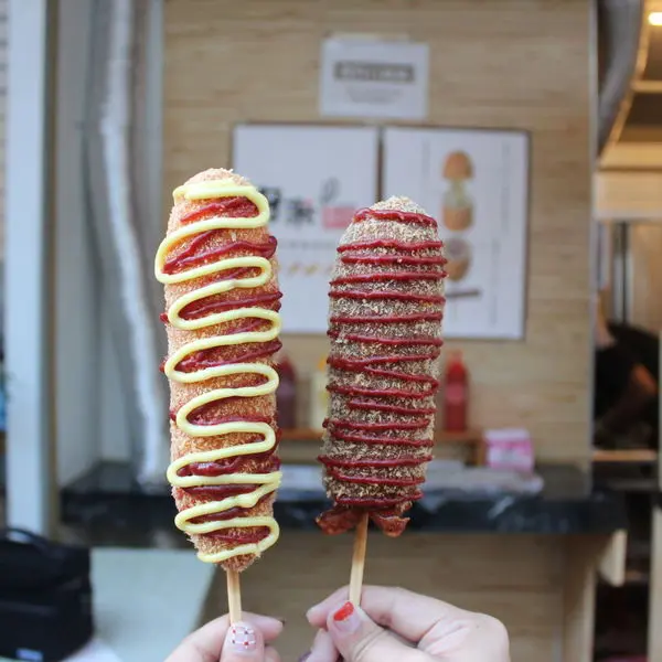 台中美食｜牙米熱狗-台中東海必吃，牽絲無極限超美熱狗