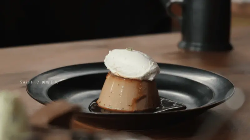 花蓮咖啡廳 龍宮｜七星潭旁的龍宮，室內好似回到海底中一般的寧靜。